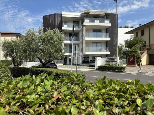 appartamento in affitto a Desenzano del Garda