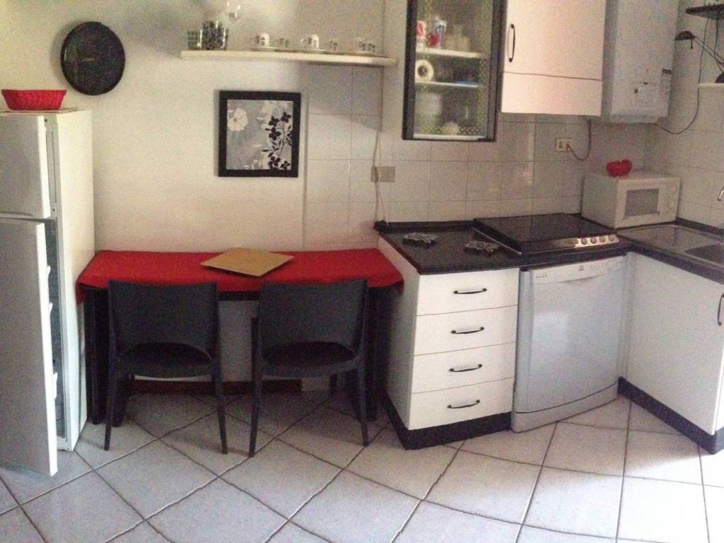 appartamento in affitto a Desenzano del Garda in zona Rivoltella