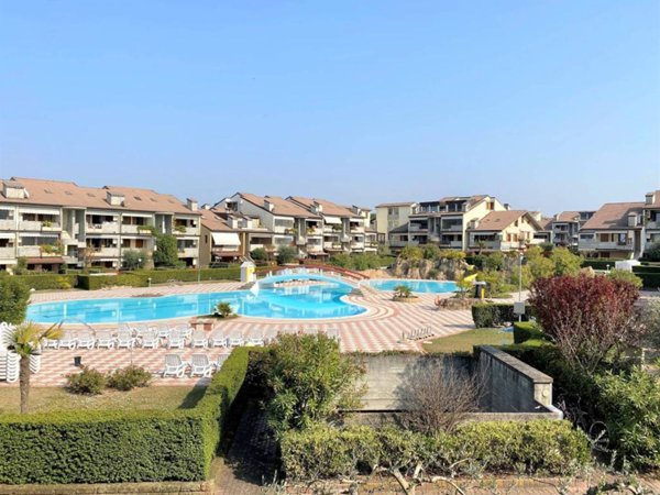 appartamento in affitto a Desenzano del Garda in zona Rivoltella