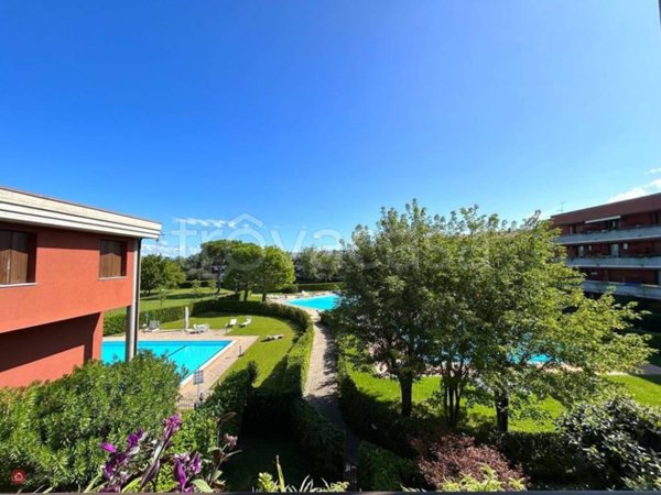 appartamento in affitto a Desenzano del Garda in zona Rivoltella