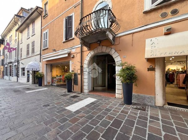 negozio in affitto a Desenzano del Garda