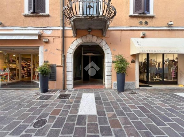 negozio in affitto a Desenzano del Garda