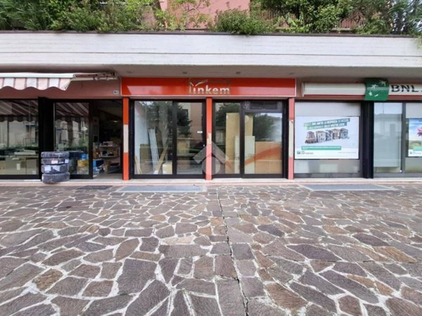 appartamento in affitto a Desenzano del Garda