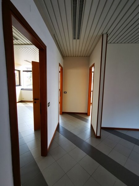 ufficio in affitto a Desenzano del Garda