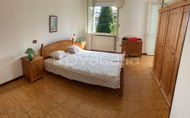 casa indipendente in affitto a Desenzano del Garda