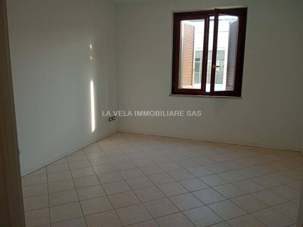 appartamento in affitto a Desenzano del Garda