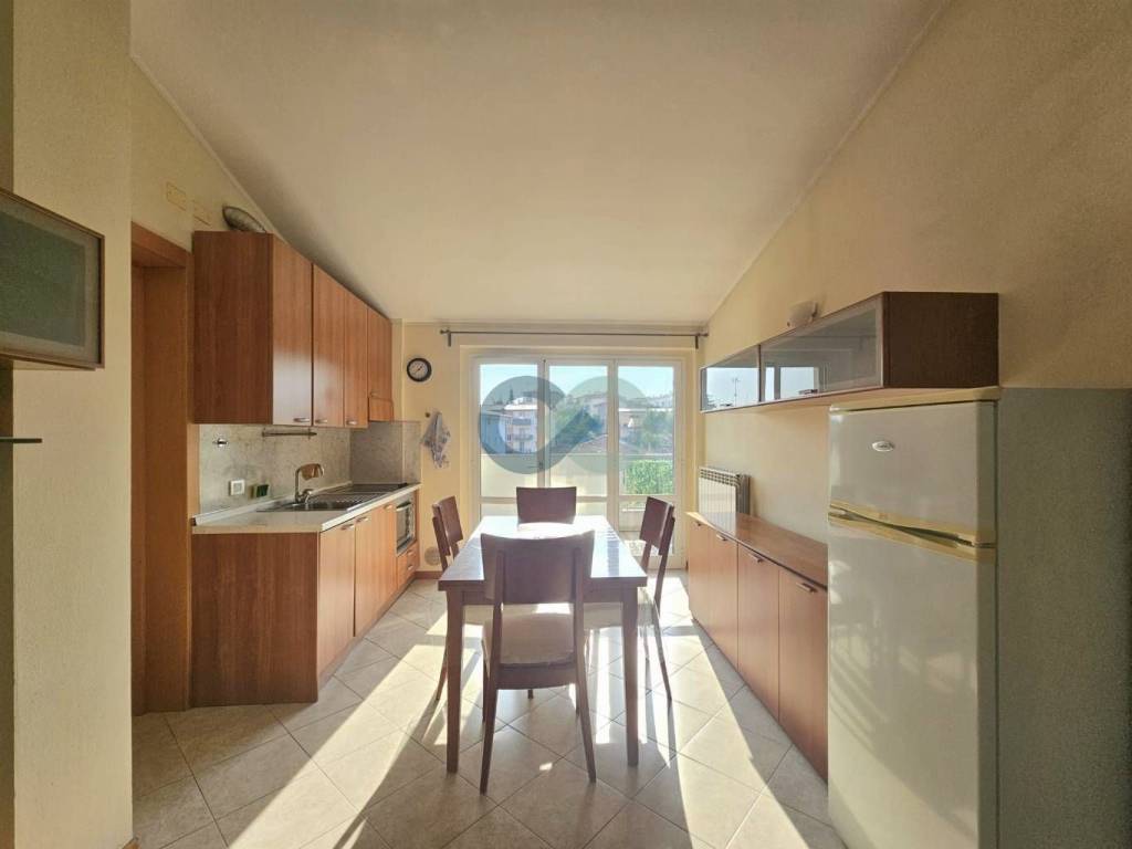 appartamento in affitto a Desenzano del Garda