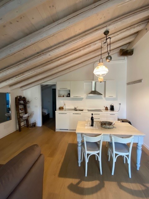 appartamento in affitto a Desenzano del Garda