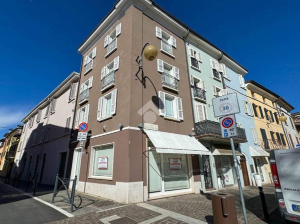 negozio in affitto a Desenzano del Garda