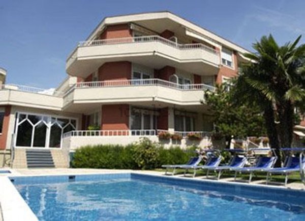 appartamento in affitto a Desenzano del Garda