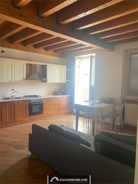 appartamento in affitto a Desenzano del Garda