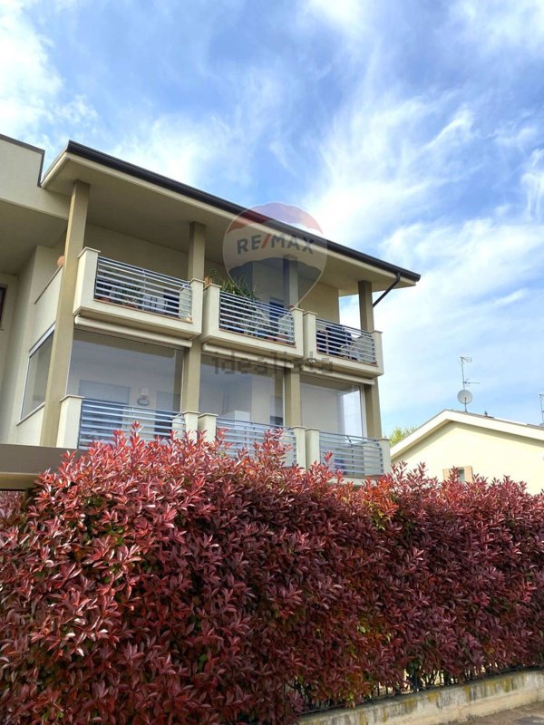 appartamento in affitto a Desenzano del Garda