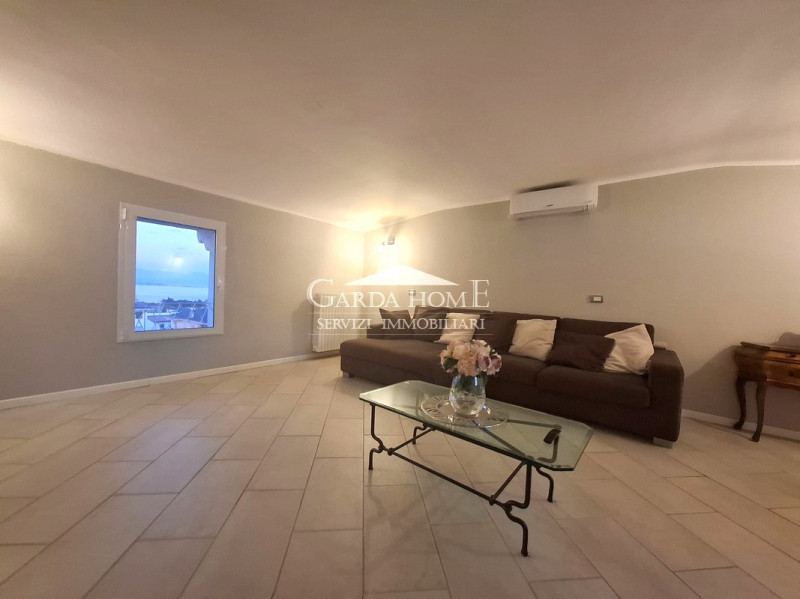 appartamento in affitto a Desenzano del Garda