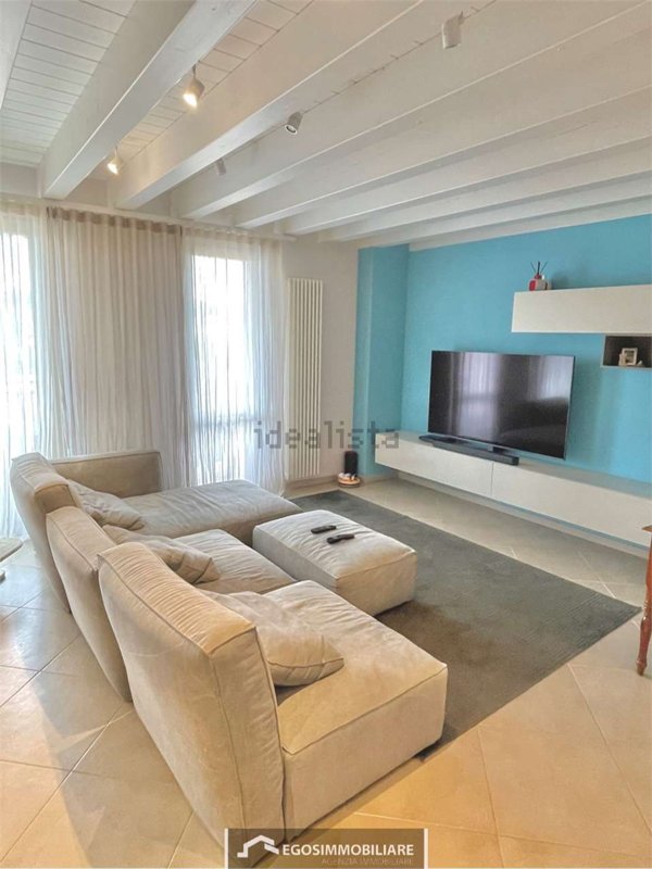 appartamento in affitto a Desenzano del Garda