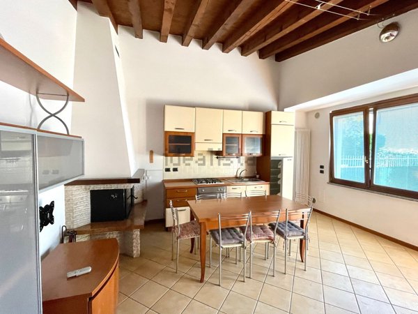 appartamento in affitto a Desenzano del Garda