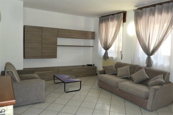 appartamento in affitto a Desenzano del Garda