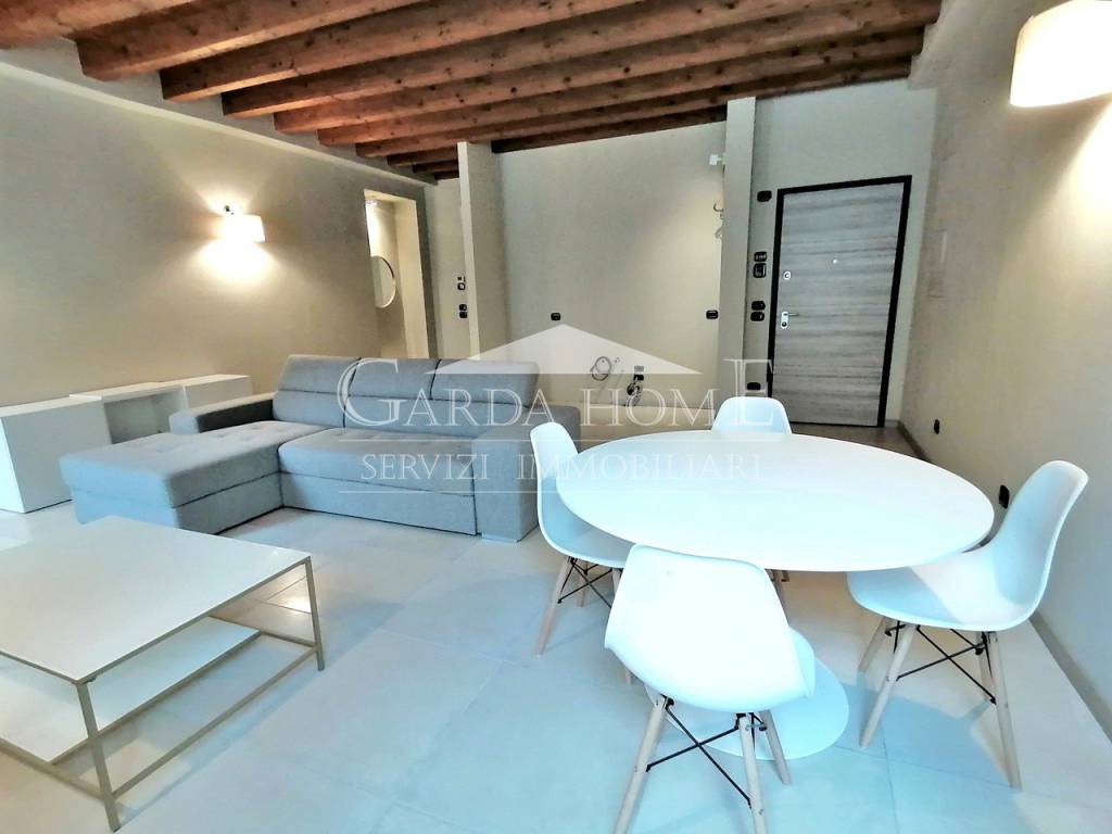 appartamento in affitto a Desenzano del Garda