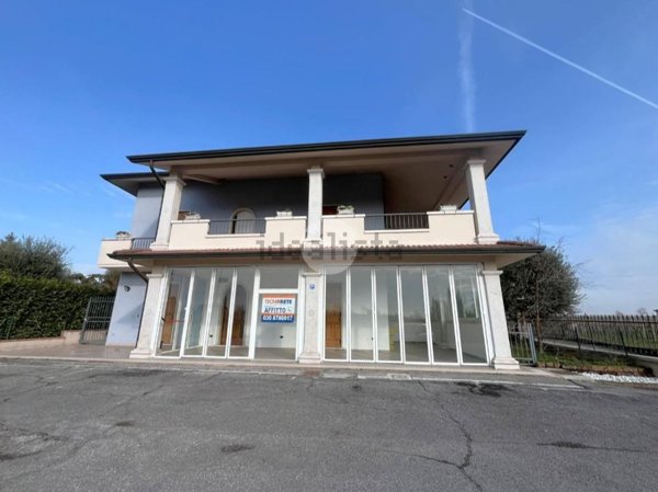 loft in affitto a Desenzano del Garda in zona San Martino della Battaglia