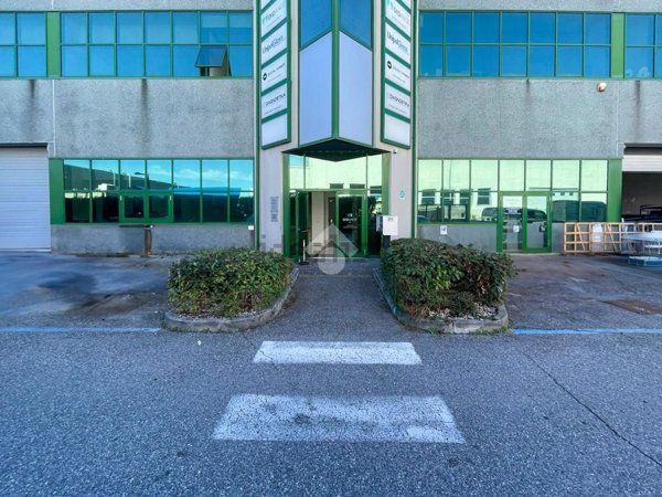 ufficio in affitto a Desenzano del Garda