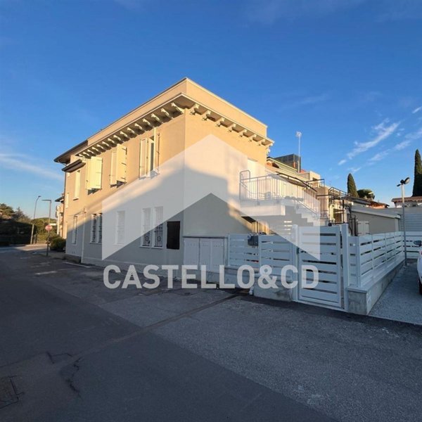 appartamento in affitto a Desenzano del Garda