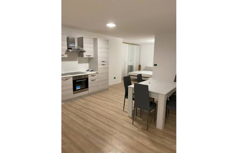 casa semindipendente in affitto a Desenzano del Garda