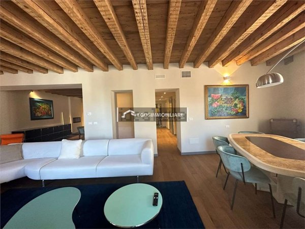 appartamento in affitto a Desenzano del Garda