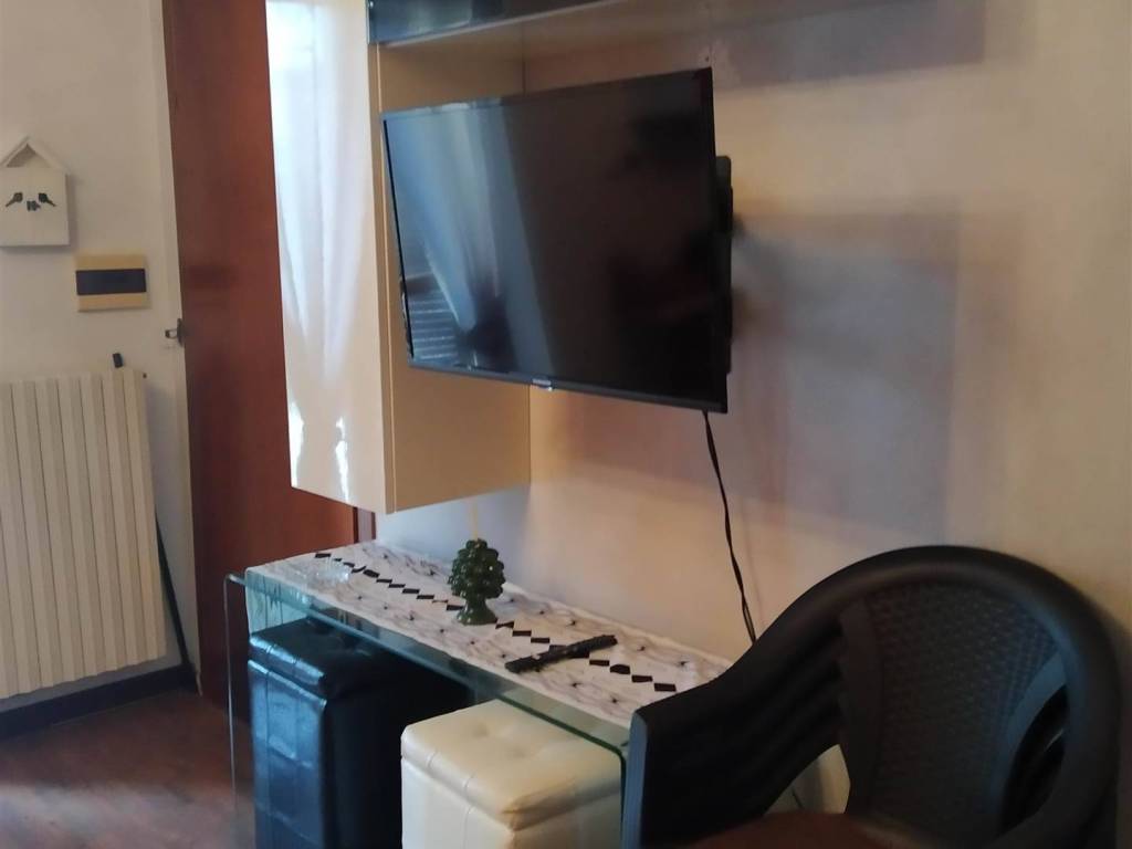 appartamento in affitto a Desenzano del Garda in zona Rivoltella