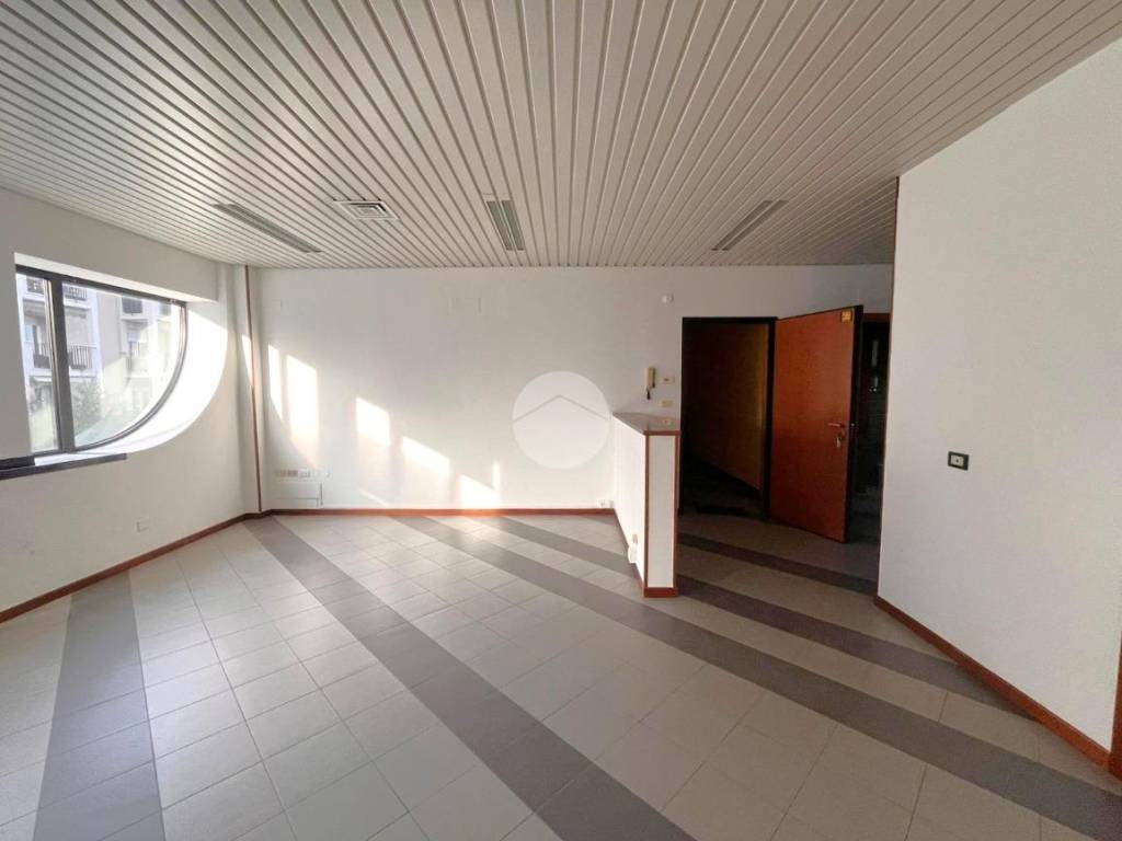 ufficio in affitto a Desenzano del Garda