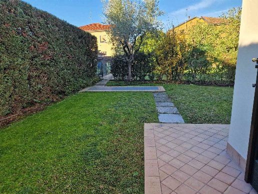 appartamento a Desenzano del Garda in zona San Martino della Battaglia