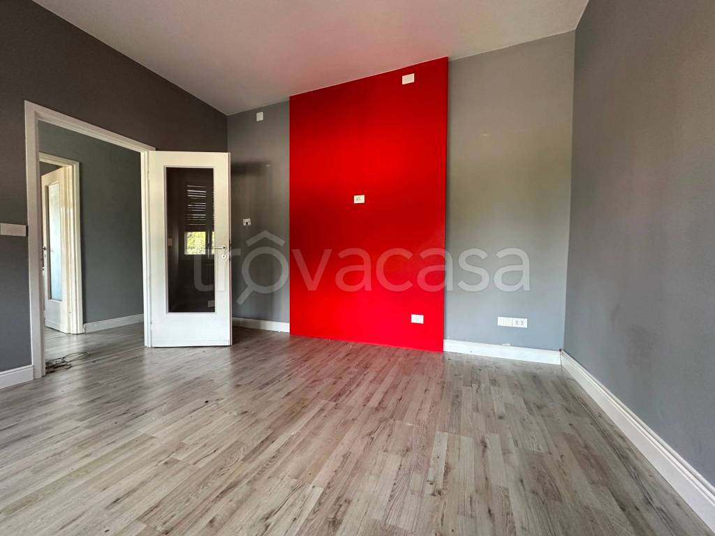 negozio in affitto a Desenzano del Garda