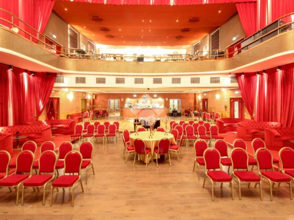 negozio in affitto a Desenzano del Garda