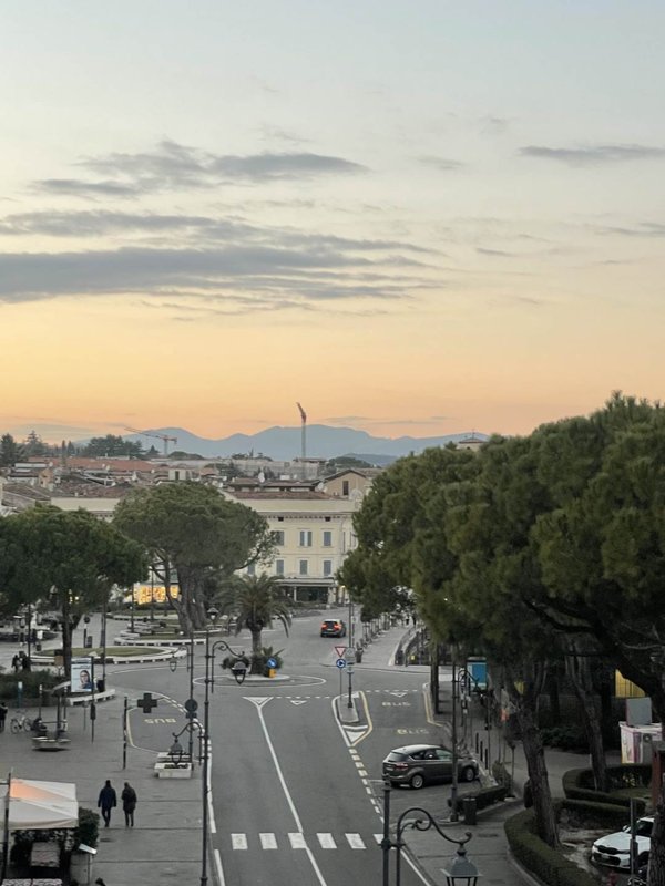 negozio in affitto a Desenzano del Garda