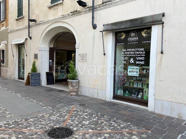 negozio in affitto a Desenzano del Garda