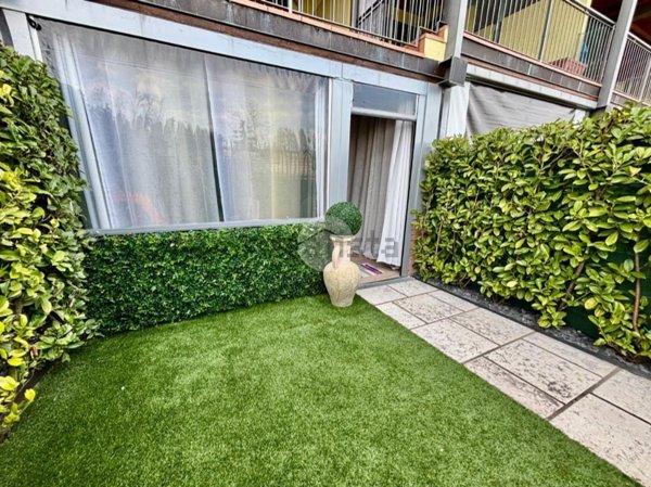 appartamento in affitto a Desenzano del Garda in zona Rivoltella