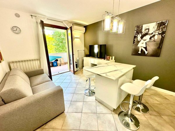 appartamento in affitto a Desenzano del Garda in zona Rivoltella