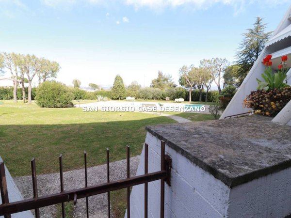 appartamento in affitto a Desenzano del Garda in zona Rivoltella
