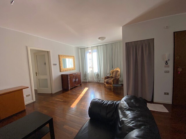 appartamento in affitto a Desenzano del Garda