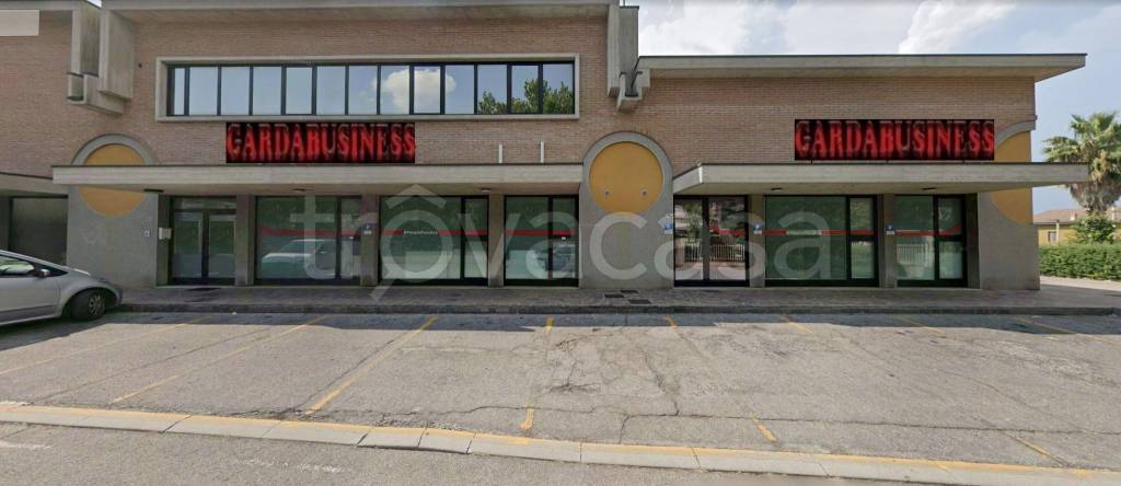 negozio in affitto a Desenzano del Garda