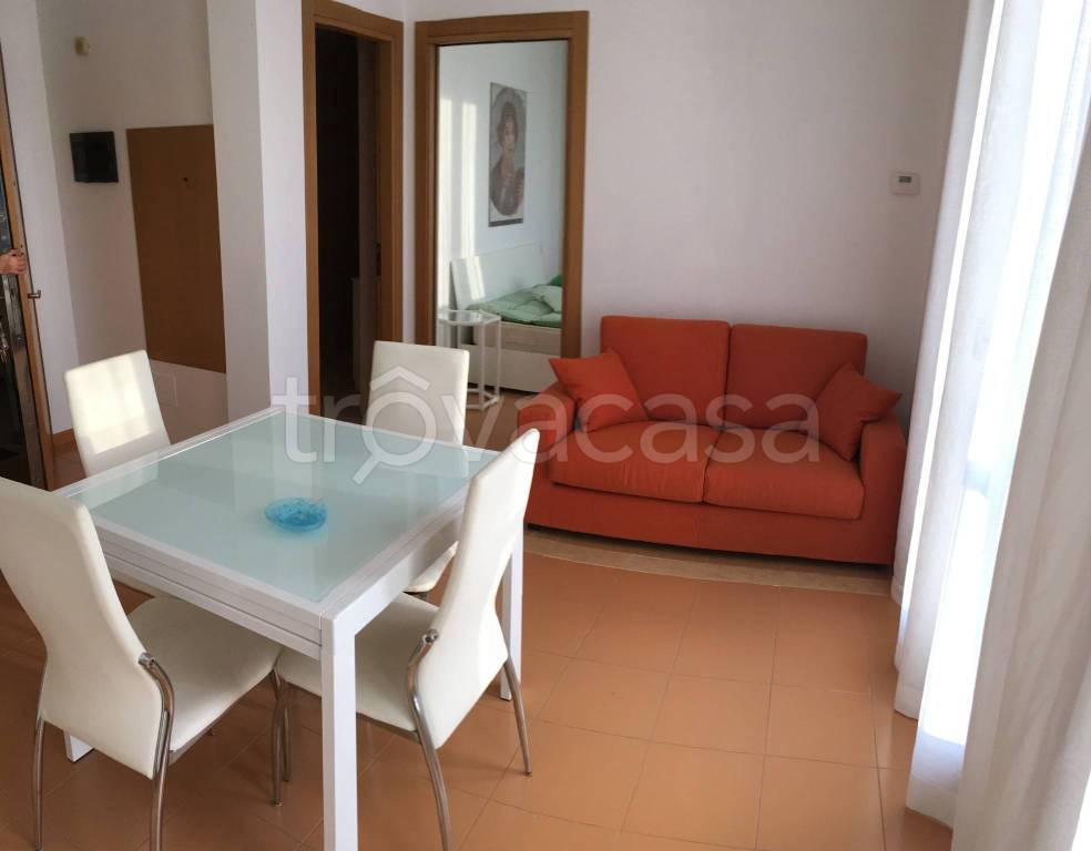 appartamento in affitto a Desenzano del Garda