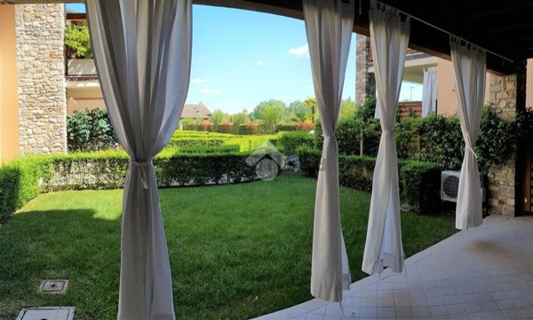appartamento in affitto a Desenzano del Garda in zona Rivoltella