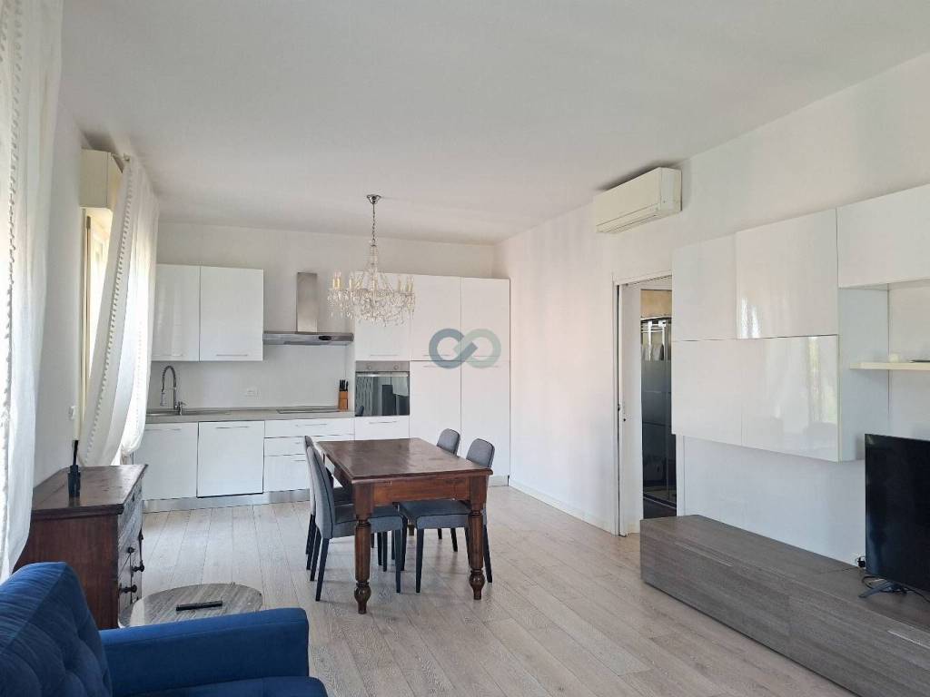 appartamento in affitto a Desenzano del Garda