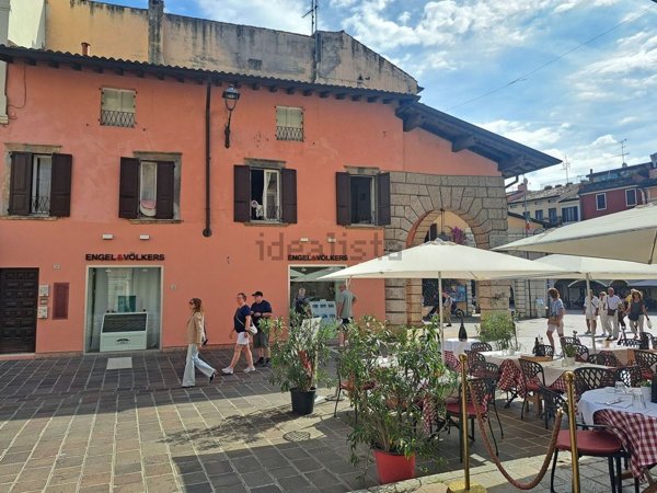 appartamento in affitto a Desenzano del Garda