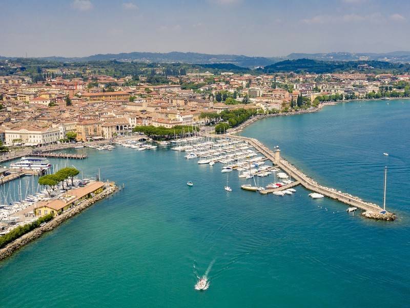 appartamento in affitto a Desenzano del Garda