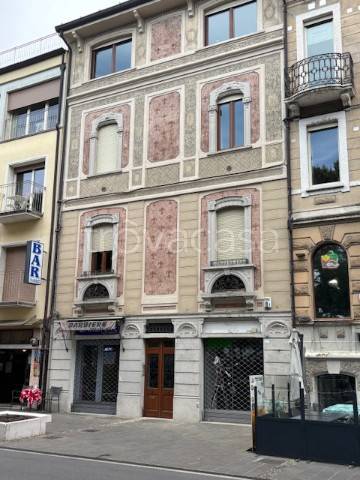 negozio in affitto a Desenzano del Garda