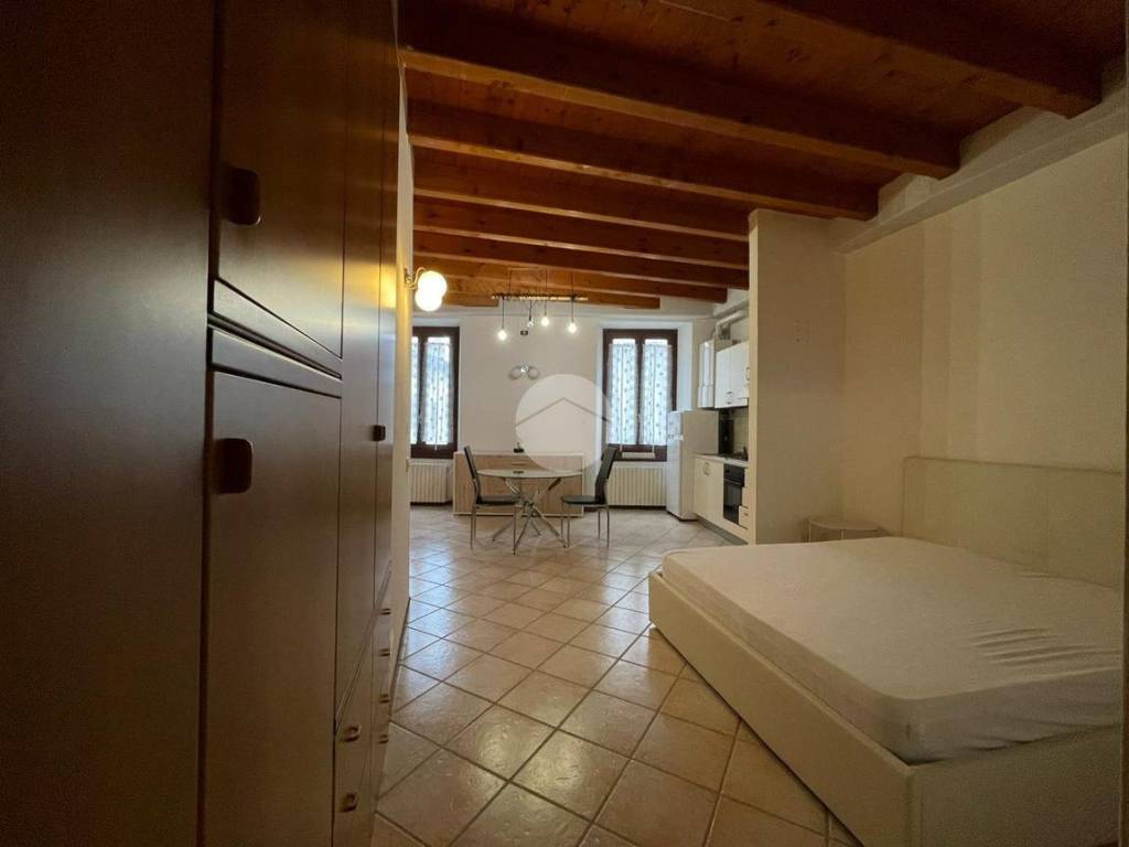 appartamento in affitto a Desenzano del Garda