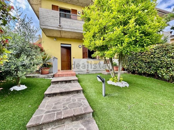 appartamento in affitto a Desenzano del Garda