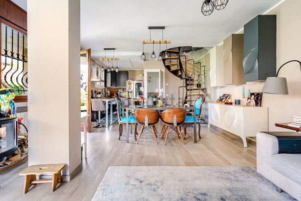 casa indipendente in affitto a Desenzano del Garda