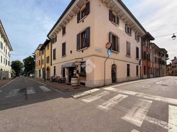 negozio in affitto a Desenzano del Garda