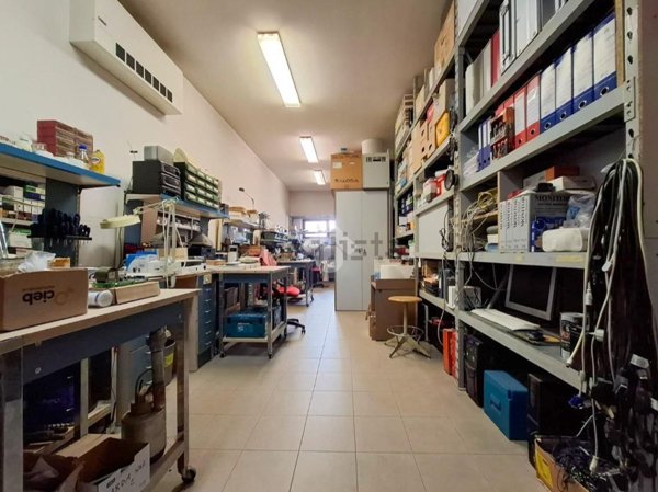 negozio in affitto a Desenzano del Garda