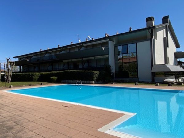 appartamento in affitto a Desenzano del Garda in zona Campeggio sul Vò